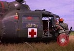 Immagine di 173Rd Brigata Aerea Il Vietnam, 1966, secondo 31 filmato di repertorio 65675045337