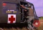 Immagine di 173Rd Brigata Aerea Il Vietnam, 1966, secondo 47 filmato di repertorio 65675045337