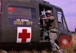 Immagine di 173Rd Brigata Aerea Il Vietnam, 1966, secondo 50 filmato di repertorio 65675045337