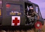 Immagine di 173Rd Brigata Aerea Il Vietnam, 1966, secondo 52 filmato di repertorio 65675045337