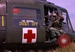 Immagine di 173Rd Brigata Aerea Il Vietnam, 1966, secondo 53 filmato di repertorio 65675045337