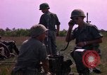 Immagine di 173Rd Brigata Aerea Il Vietnam, 1966, secondo 13 filmato di repertorio 65675045338