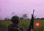 Immagine di 173Rd Brigata Aerea Il Vietnam, 1966, secondo 51 filmato di repertorio 65675045338