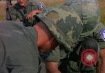 Immagine di 173Rd Brigata Aerea Il Vietnam, 1966, secondo 39 filmato di repertorio 65675045339