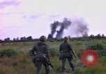 Immagine di 173Rd Brigata Aerea Il Vietnam, 1966, secondo 62 filmato di repertorio 65675045339