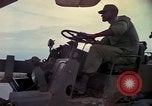 Standbild 173rd Airborne Brigade Vietnam, 1966, aus Sekunde 23 historischem Filmmaterial Videoclip 65675045348