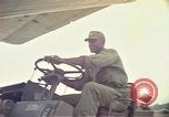 Standbild 173rd Airborne Brigade Vietnam, 1966, aus Sekunde 34 historischem Filmmaterial Videoclip 65675045348