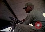 Standbild 173rd Airborne Brigade Vietnam, 1966, aus Sekunde 40 historischem Filmmaterial Videoclip 65675045348