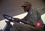 Standbild 173rd Airborne Brigade Vietnam, 1966, aus Sekunde 43 historischem Filmmaterial Videoclip 65675045348