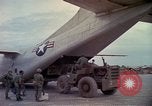 Standbild 173rd Airborne Brigade Vietnam, 1966, aus Sekunde 61 historischem Filmmaterial Videoclip 65675045348