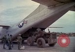 Standbild 173rd Airborne Brigade Vietnam, 1966, aus Sekunde 62 historischem Filmmaterial Videoclip 65675045348