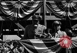 Standbild Einführungen vor Air Show Spokane Washington USA, 1944, aus Sekunde 56 historischem Filmmaterial Videoclip 65675045362
