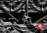 Immagine di Principali Grashio Samuele Bataan morte marzo superstite Spokane Washington USA, 1944, secondo 42 filmato di repertorio 65675045363