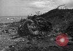 Standbild B-29 Crash Insel Tinian Marianen, 1945, aus Sekunde 9 historischem Filmmaterial Videoclip 65675045366