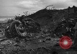 Standbild B-29 Crash Insel Tinian Marianen, 1945, aus Sekunde 11 historischem Filmmaterial Videoclip 65675045366