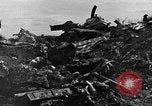 Standbild B-29 Crash Insel Tinian Marianen, 1945, aus Sekunde 32 historischem Filmmaterial Videoclip 65675045366