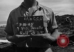 Standbild B-29 Crash Insel Tinian Marianen, 1945, aus Sekunde 8 historischem Filmmaterial Videoclip 65675045367