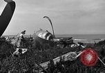 Standbild B-29 Crash Insel Tinian Marianen, 1945, aus Sekunde 11 historischem Filmmaterial Videoclip 65675045367