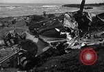 Standbild B-29 Crash Insel Tinian Marianen, 1945, aus Sekunde 41 historischem Filmmaterial Videoclip 65675045367