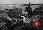 Standbild B-29 Crash Insel Tinian Marianen, 1945, aus Sekunde 42 historischem Filmmaterial Videoclip 65675045367
