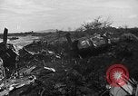 Standbild B-29 Crash Insel Tinian Marianen, 1945, aus Sekunde 46 historischem Filmmaterial Videoclip 65675045367
