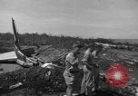 Standbild B-29 Crash Insel Tinian Marianen, 1945, aus Sekunde 59 historischem Filmmaterial Videoclip 65675045367