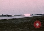 Standbild F-4J Absturz nach Piloten Sicher auswerfen Saint Louis Missouri USA, 1968, aus Sekunde 23 historischem Filmmaterial Videoclip 65675045369