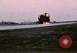 Standbild F-4J Absturz nach Piloten Sicher auswerfen Saint Louis Missouri USA, 1968, aus Sekunde 27 historischem Filmmaterial Videoclip 65675045369