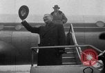 Standbild René Pleven United States USA, 1951, aus Sekunde 16 historischem Filmmaterial Videoclip 65675045380