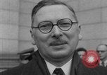 Standbild René Pleven United States USA, 1951, aus Sekunde 26 historischem Filmmaterial Videoclip 65675045380