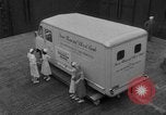 Standbild Besatzungsmitglieder Blut spenden San Francisco California USA, 1951, aus Sekunde 10 historischem Filmmaterial Videoclip 65675045381