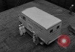 Standbild Besatzungsmitglieder Blut spenden San Francisco California USA, 1951, aus Sekunde 13 historischem Filmmaterial Videoclip 65675045381