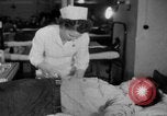 Standbild Besatzungsmitglieder Blut spenden San Francisco California USA, 1951, aus Sekunde 24 historischem Filmmaterial Videoclip 65675045381