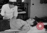 Standbild Besatzungsmitglieder Blut spenden San Francisco California USA, 1951, aus Sekunde 25 historischem Filmmaterial Videoclip 65675045381
