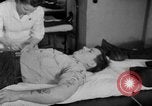 Standbild Besatzungsmitglieder Blut spenden San Francisco California USA, 1951, aus Sekunde 26 historischem Filmmaterial Videoclip 65675045381