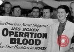 Standbild Besatzungsmitglieder Blut spenden San Francisco California USA, 1951, aus Sekunde 34 historischem Filmmaterial Videoclip 65675045381