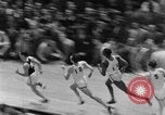 Immagine di 15 piedi vault New York United States USA, 1951, secondo 18 filmato di repertorio 65675045383