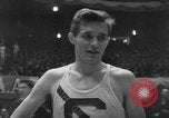 Immagine di 15 piedi vault New York United States USA, 1951, secondo 39 filmato di repertorio 65675045383