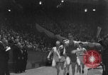 Immagine di 15 piedi vault New York United States USA, 1951, secondo 50 filmato di repertorio 65675045383