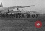 Immagine di Massa caduta paracadute Corea, 1951, secondo 11 filmato di repertorio 65675045385