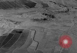 Immagine di Massa caduta paracadute Corea, 1951, secondo 25 filmato di repertorio 65675045385