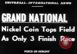 Image Nickel Coin remporte un Grand National britannique Steeplechase Aintree Angleterre, 1951, de la seconde 3 séquences d'archives historiques vidéo 65675045393