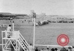 Image Nickel Coin remporte un Grand National britannique Steeplechase Aintree Angleterre, 1951, de la seconde 34 séquences d'archives historiques vidéo 65675045393