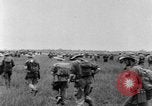 Standbild französische Truppen Indochina, 1951, aus Sekunde 10 historischem Filmmaterial Videoclip 65675045395