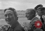 Standbild zählen Rasen gewinnen das Kentucky Derby Kentucky United States USA, 1951, aus Sekunde 41 historischem Filmmaterial Videoclip 65675045396