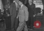 Immagine di seconda guerra mondiale mutilati con protesi Washington DC USA, 1951, secondo 8 filmato di repertorio 65675045400