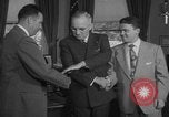 Immagine di seconda guerra mondiale mutilati con protesi Washington DC USA, 1951, secondo 42 filmato di repertorio 65675045400