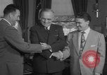 Immagine di seconda guerra mondiale mutilati con protesi Washington DC USA, 1951, secondo 45 filmato di repertorio 65675045400