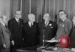 Standbild Look Magazine Motion Picture Pioneer Award 1952 New York City USA, 1952, aus Sekunde 5 historischem Filmmaterial Videoclip 65675045407