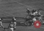 Standbild Fußballspiel United States USA, 1952, aus Sekunde 12 historischem Filmmaterial Videoclip 65675045409